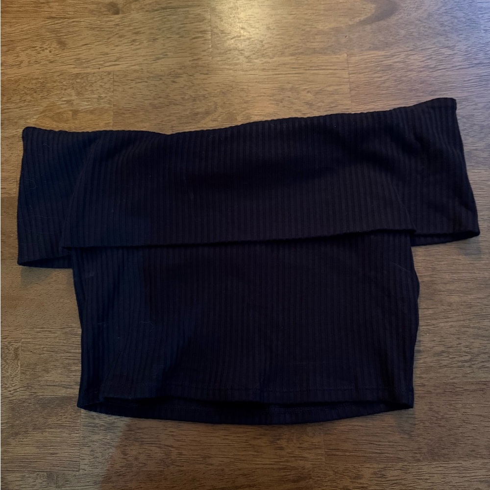 Forever 21 Black Off-Shoulder Crop Top